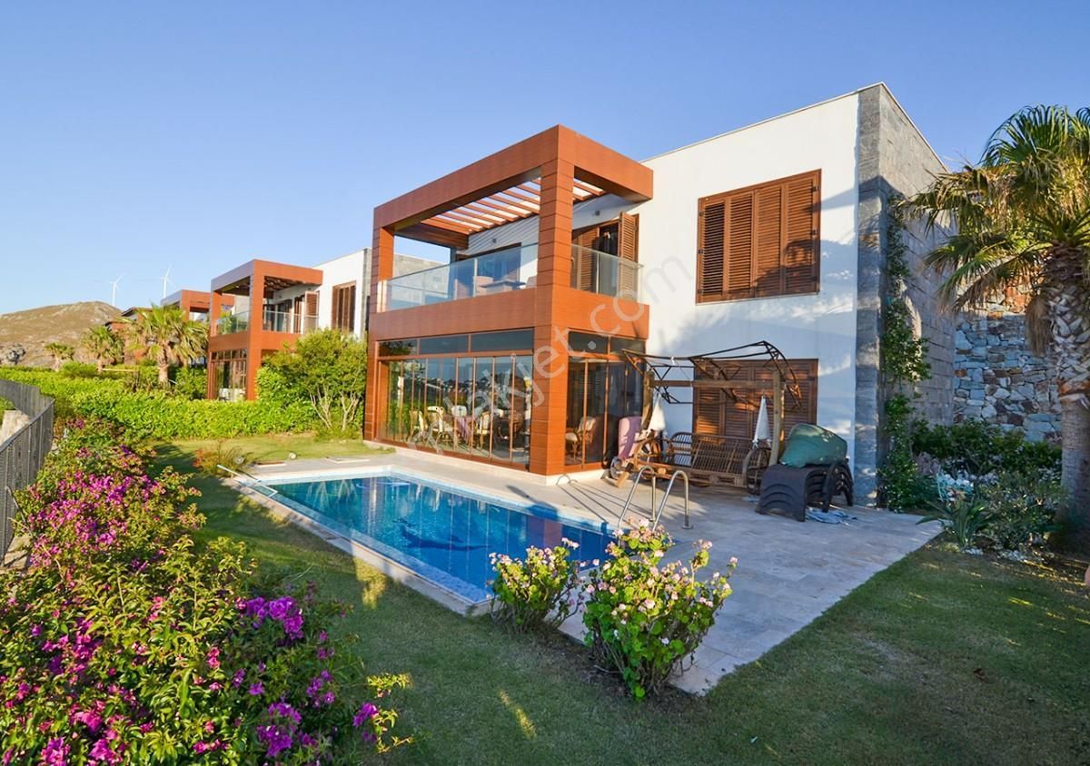 Bodrum Geriş Satılık Villa Bodrum Gümüşlük Deniz Manzaralı 4+1 Özel Havuzlu Satılık Müstaki