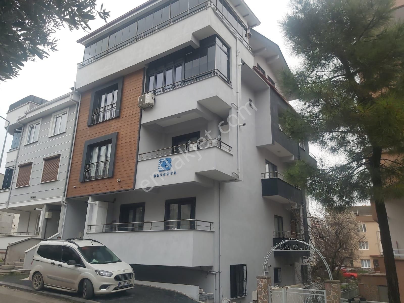 Karesi 2. Sakarya Satılık Daire  BALIKESİR KARESİ 2. SAKARYA MAHALLESİ 3+1 120 M2 SATILIK DAİRE