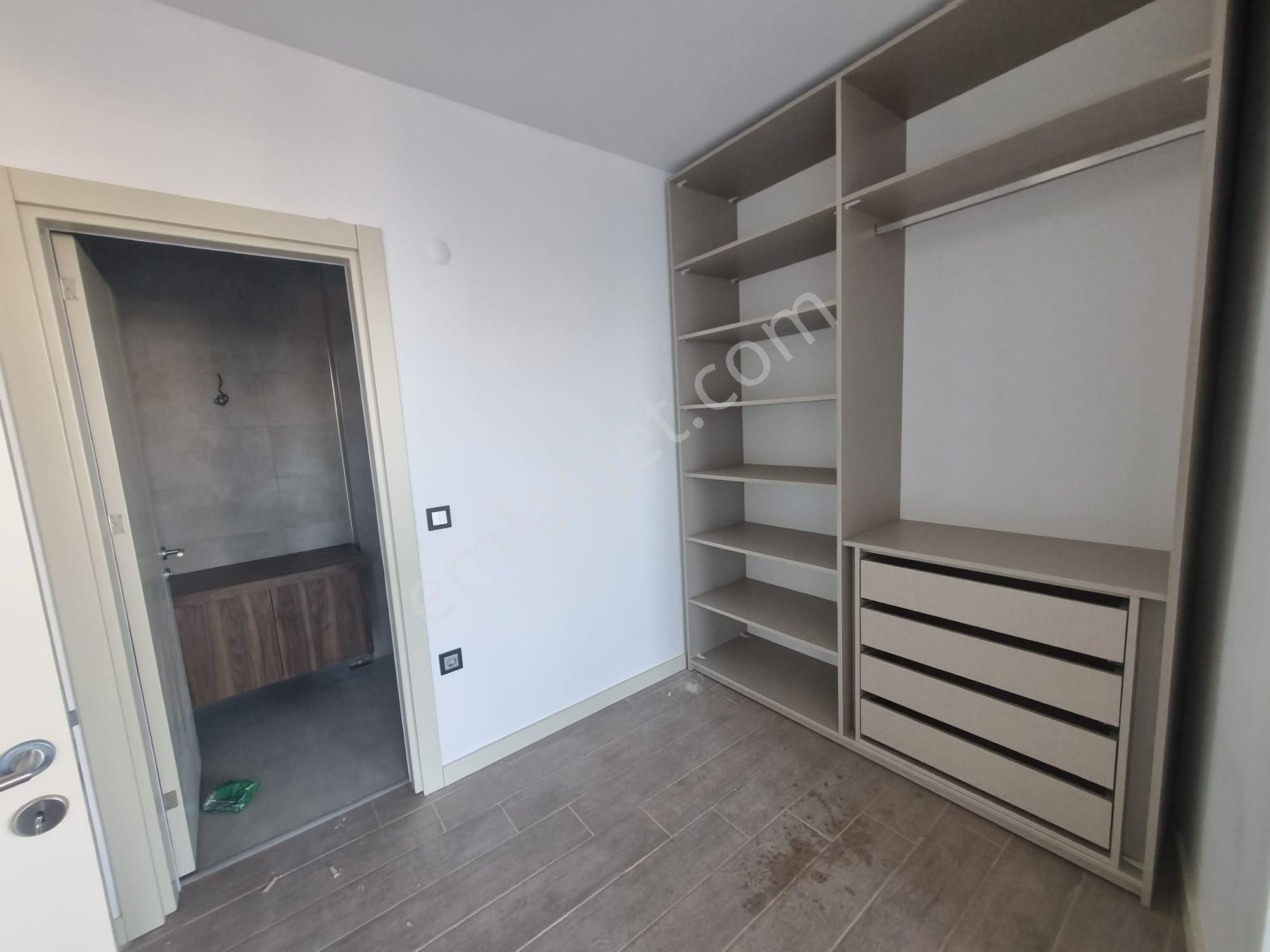 Alanyanın Göz Bebeği Kalede Satılık Triplex 7+1 Oda Villa - Görsel 31
