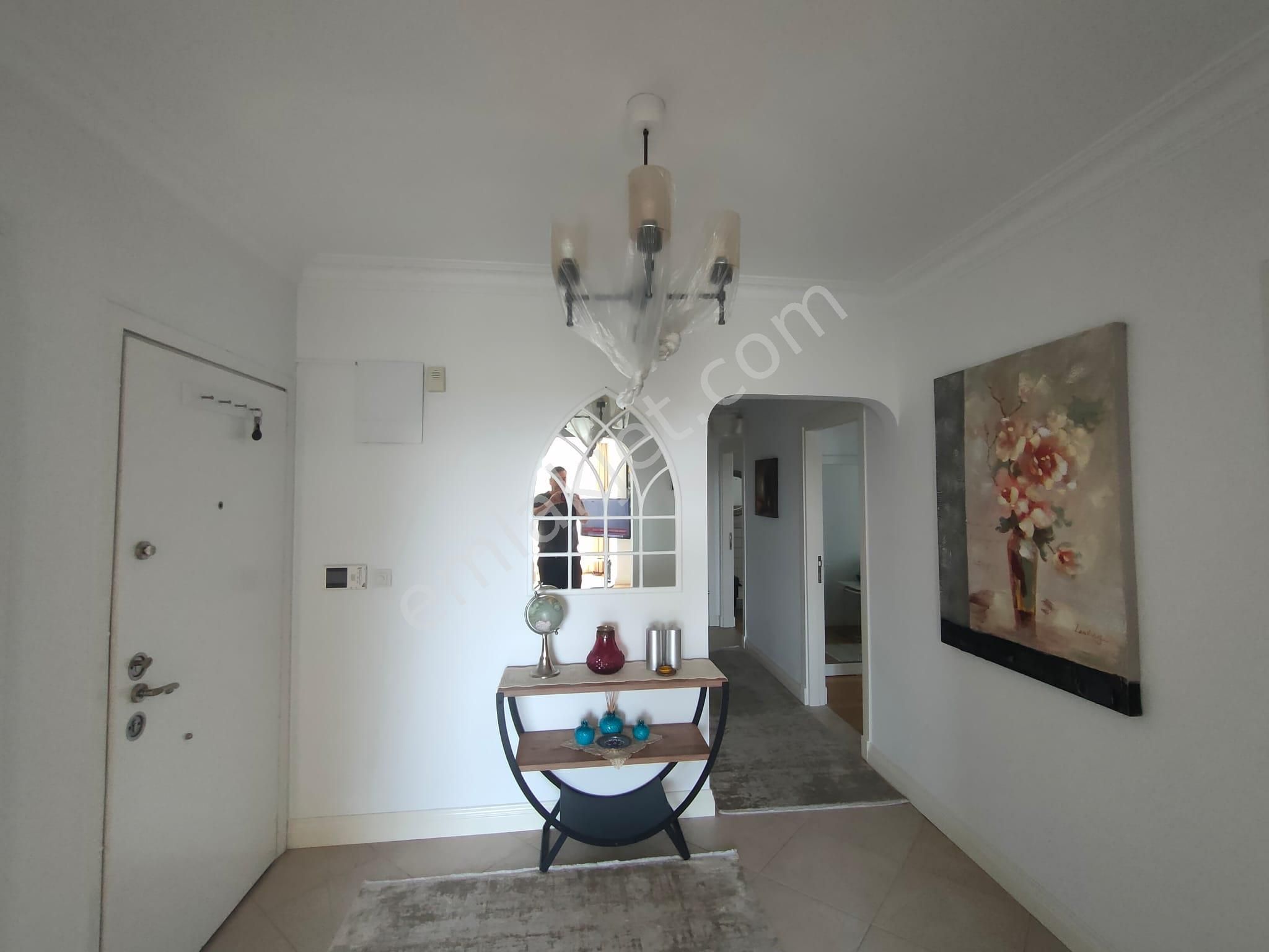 Sarıyer Tarabyaüstü Asansör ,otopark Şömine Yeni Eşyalı Kiralık Daire - Görsel 21