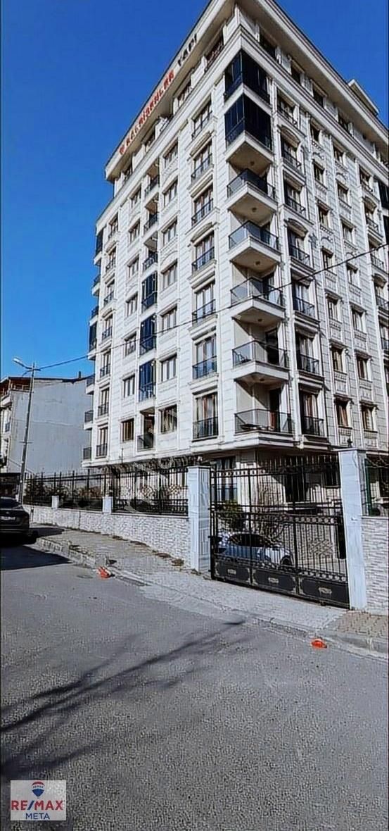 Küçükçekmece Halkalı Merkez Satılık Daire HALKALI DA SATILIK DAİRE LÜTFEN AÇIKLAMAYI OKUYUNUZ