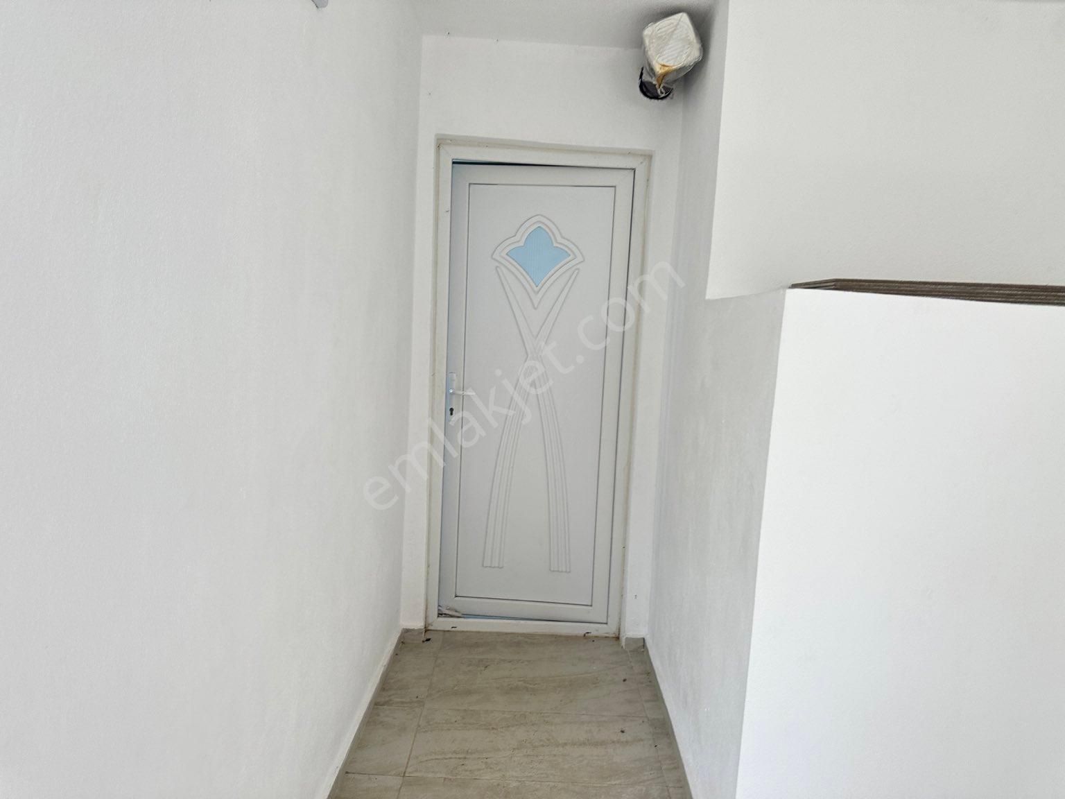 Çeşme Germinyan Da Kiralık 2+1 ( Eşyasız Yıllık Ay Ödemeli) - Görsel 3