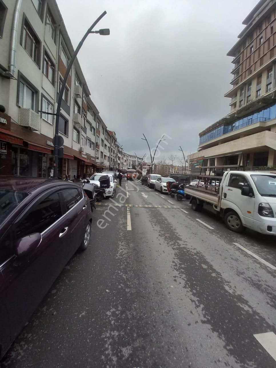 İgr Gayrimenkul Üsküdarın Tam Ortasında 2 Katlı Müstakil Kargir Ev - Görsel 2