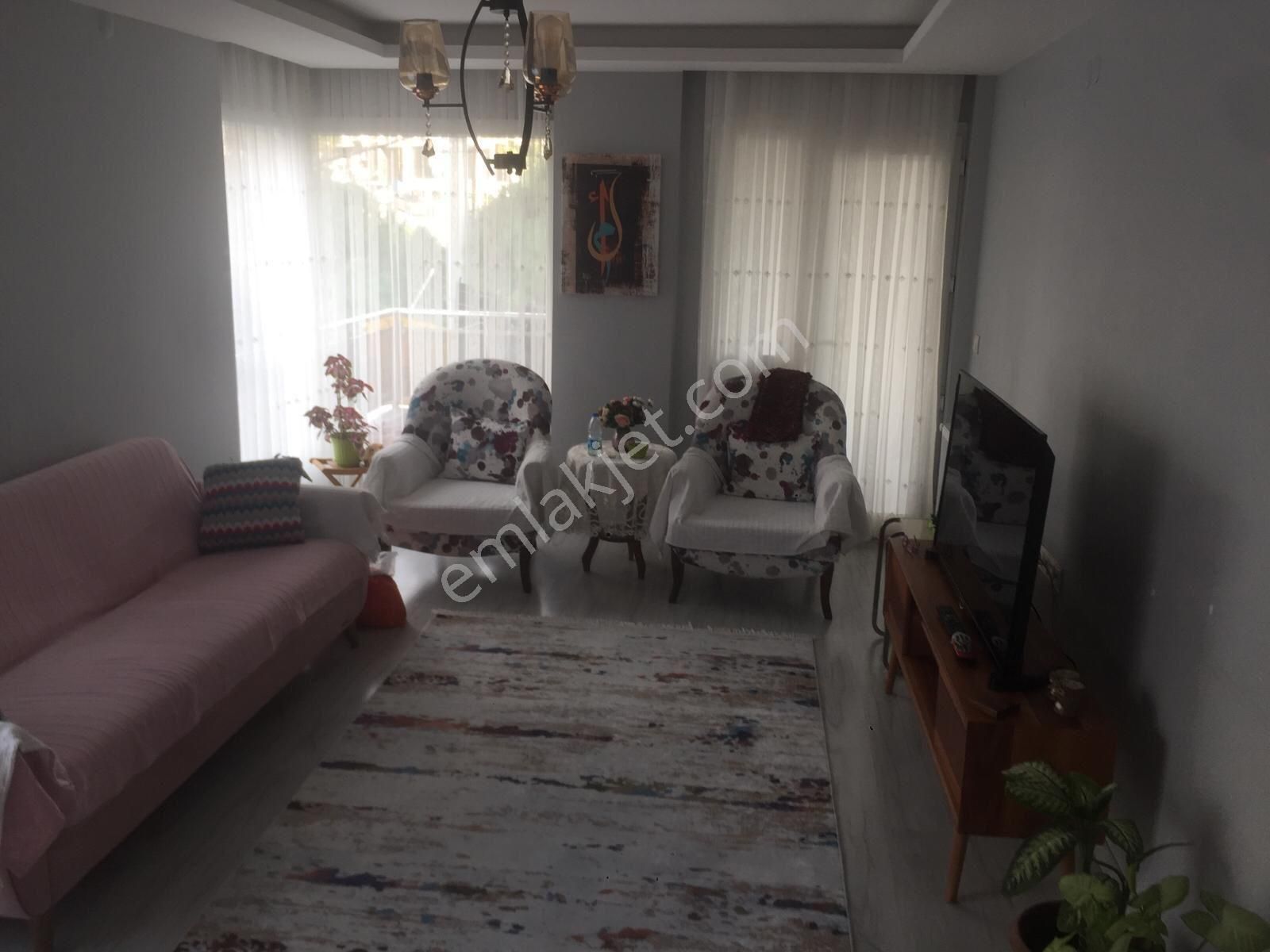 Karabağlar Tahsin Yazıcı Satılık Daire 4 YAŞİNDA SATILIK DAİRE