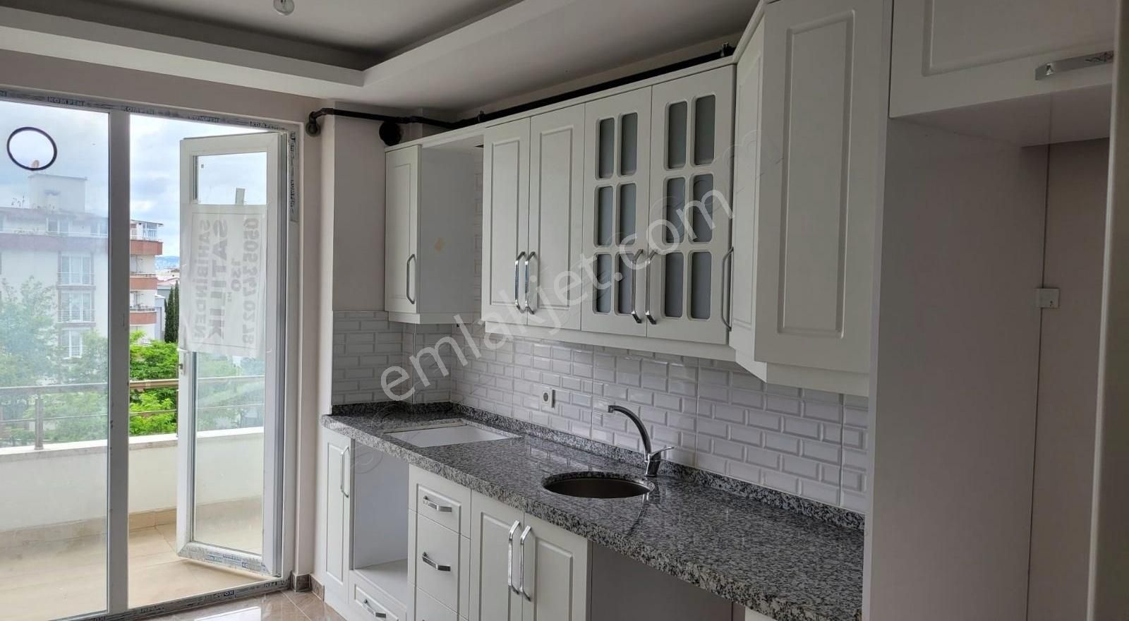 Atakum Esenevler Satılık Daire 130 M2 GENİŞ MERKEZİ KONUM 2+1 DAİRE