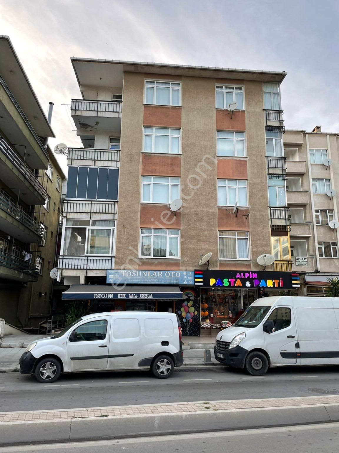 Maltepe Altayçeşme Satılık Daire Maltepe Atatürk Caddesi 3+1 Bahçe Katı