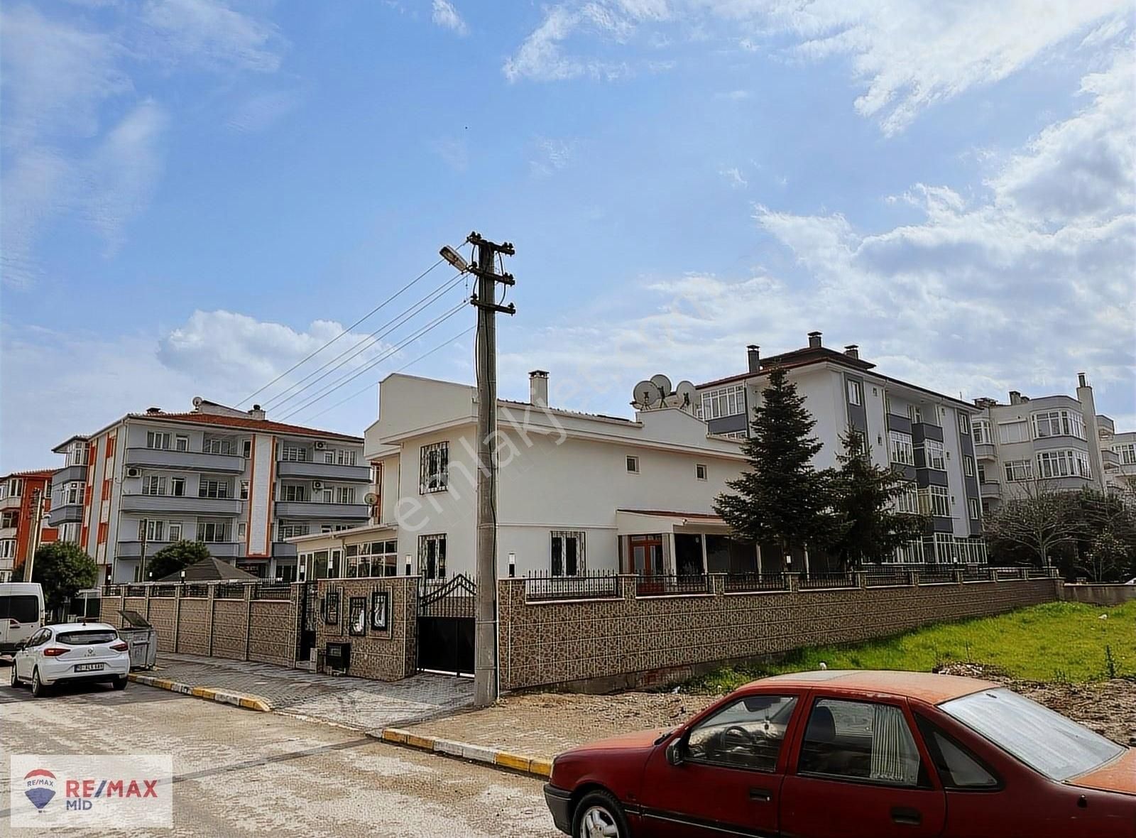 Karesi Paşa Alanı Satılık Villa Remax Mid Balıkesir Paşaalanın' da Satılık Müstakil Villa