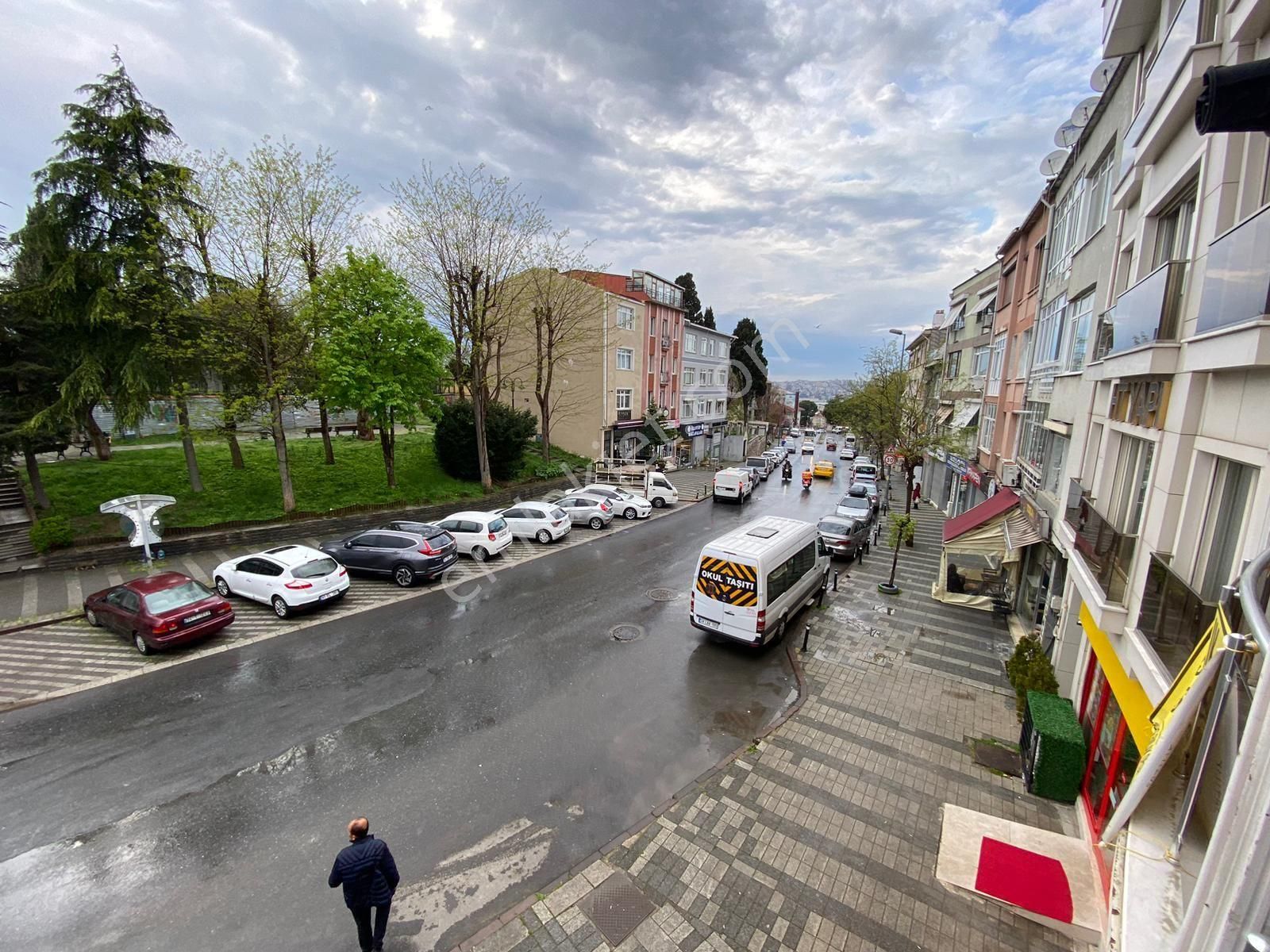 Üsküdar Ahmediye Satılık Daire Doğancılar cadde üzeri satılık geniş 2+1 asansörlü daire