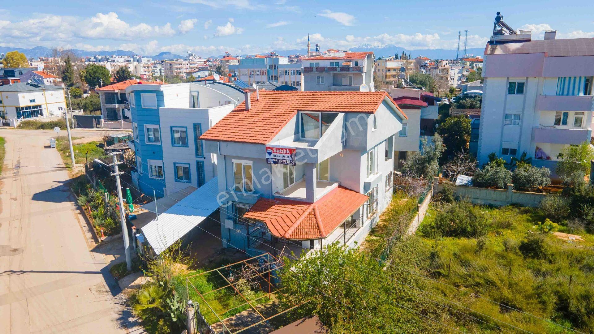 Döşemealtı Tomalar Satılık Villa Döşemealtı Tomalar Mahallesinde 4+2 Satılık Villa