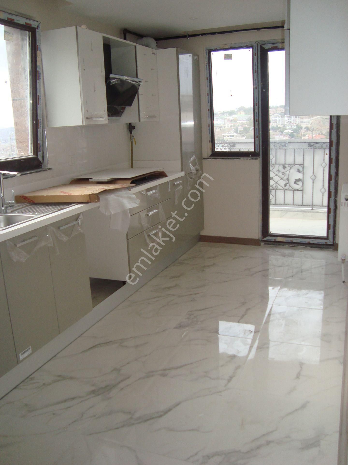 Büyükçekmece Cumhuriyet Mah De Lüx Merkezi Sitede 3+1 Satılık Daire - Görsel 8