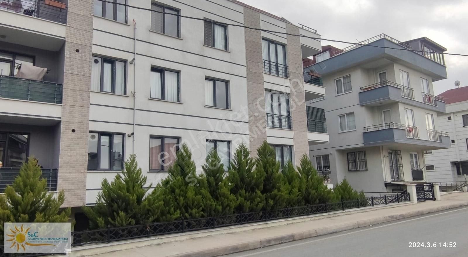 Beylikdüzü Kavaklı Satılık Daire BEYLİKDÜZÜ'NDE EBEVEYN BANYOLU,OTOPARKLI ,KREDİYE UYGUN 2+1