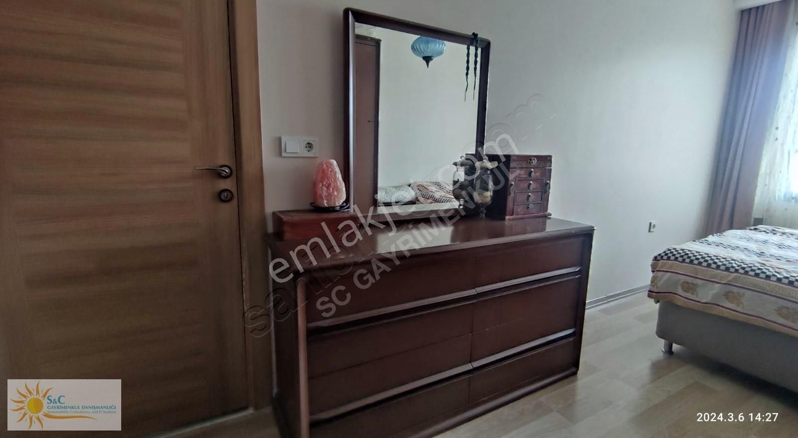 Beylikdüzü'nde Ebeveyn Banyolu,otoparklı ,krediye Uygun 2+1 - Görsel 24