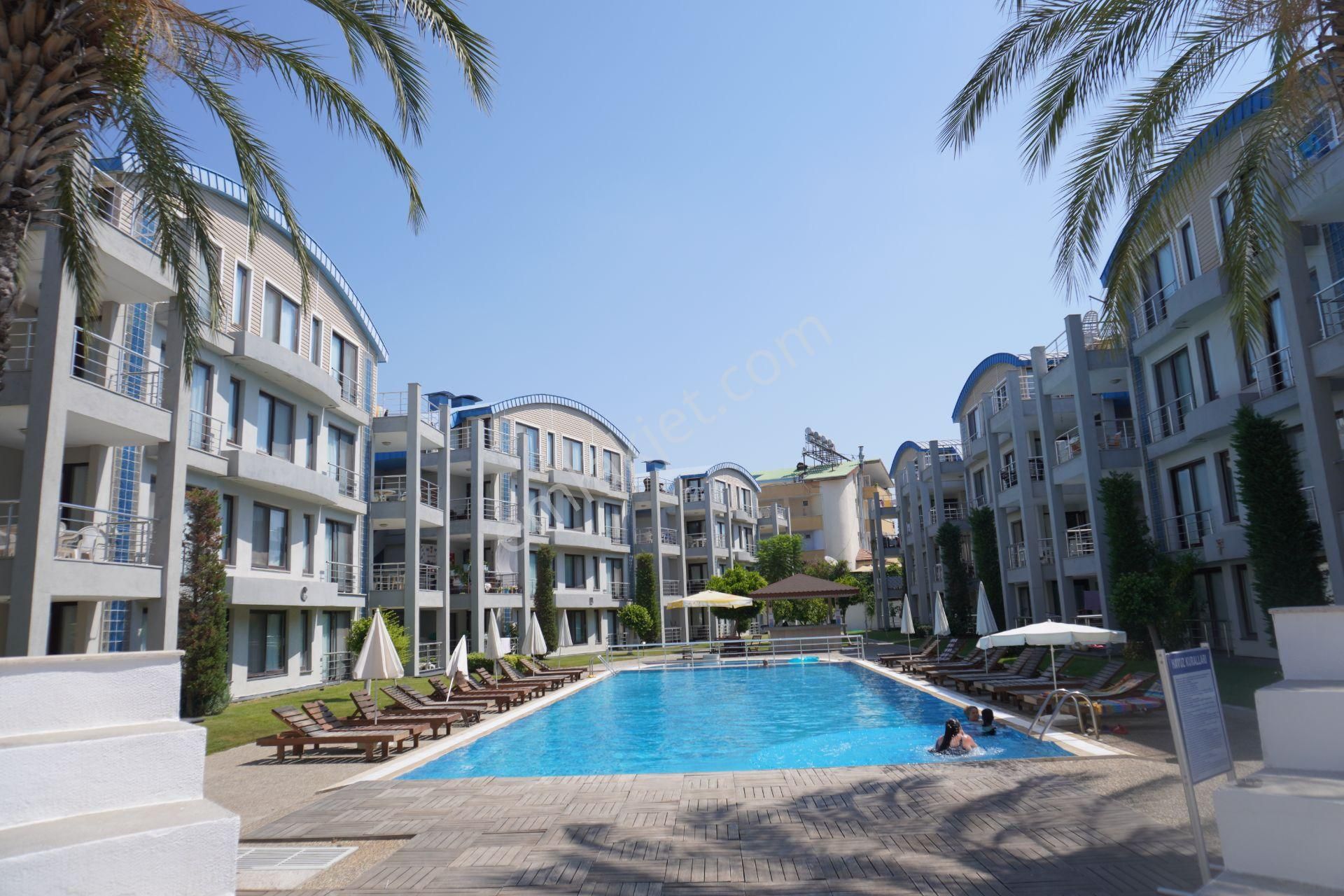 Manavgat si̇de garden si̇tesi̇nde 3+1 eşyali ki̇ralik dai̇re