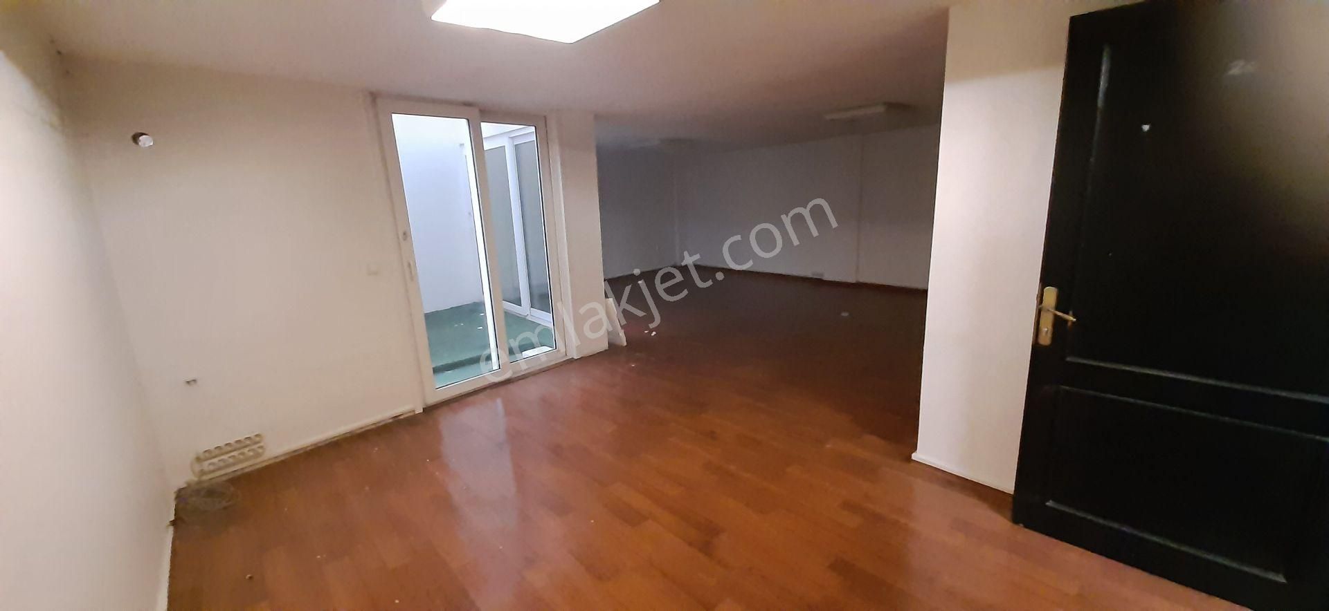 Beşiktaş Merkezde Çelik İşmerkezinde Kiralık Ofis 60 M2 1+1 - Görsel 8