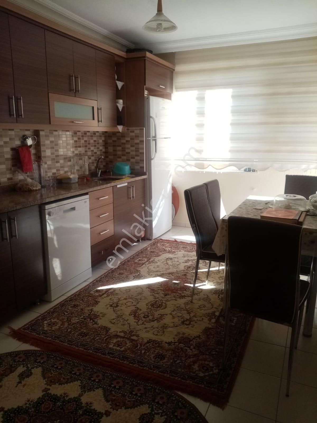 Kepez Şafak Satılık Daire  ŞAFAK MAHALLESİ’NDE_ANA CADDE YAKINI_ÖNÜ AÇIK_ÇİFT BALKON_KATTA 3+1_135M2 SATILIK DAİRE