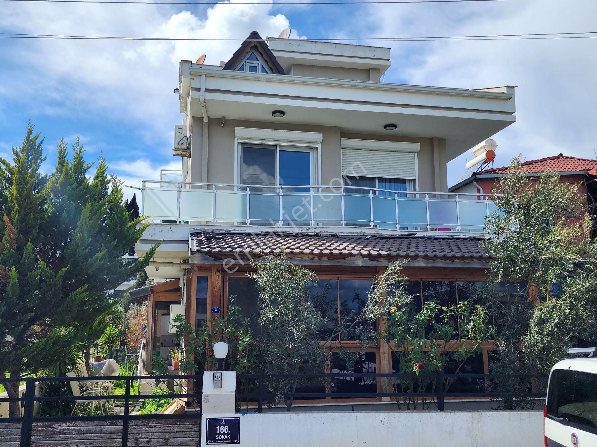 Menderes Kemalpaşa Satılık Daire Kemalpaşa Mahallesi Menderes’te Satılık 3+2 Villa