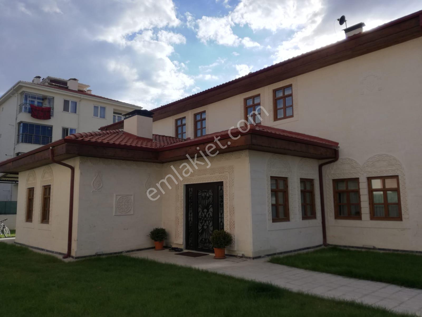 Eskişehir 'de Anadolu Üniversitesine Yakın Otantik Doğal Taş Villa - Görsel 3