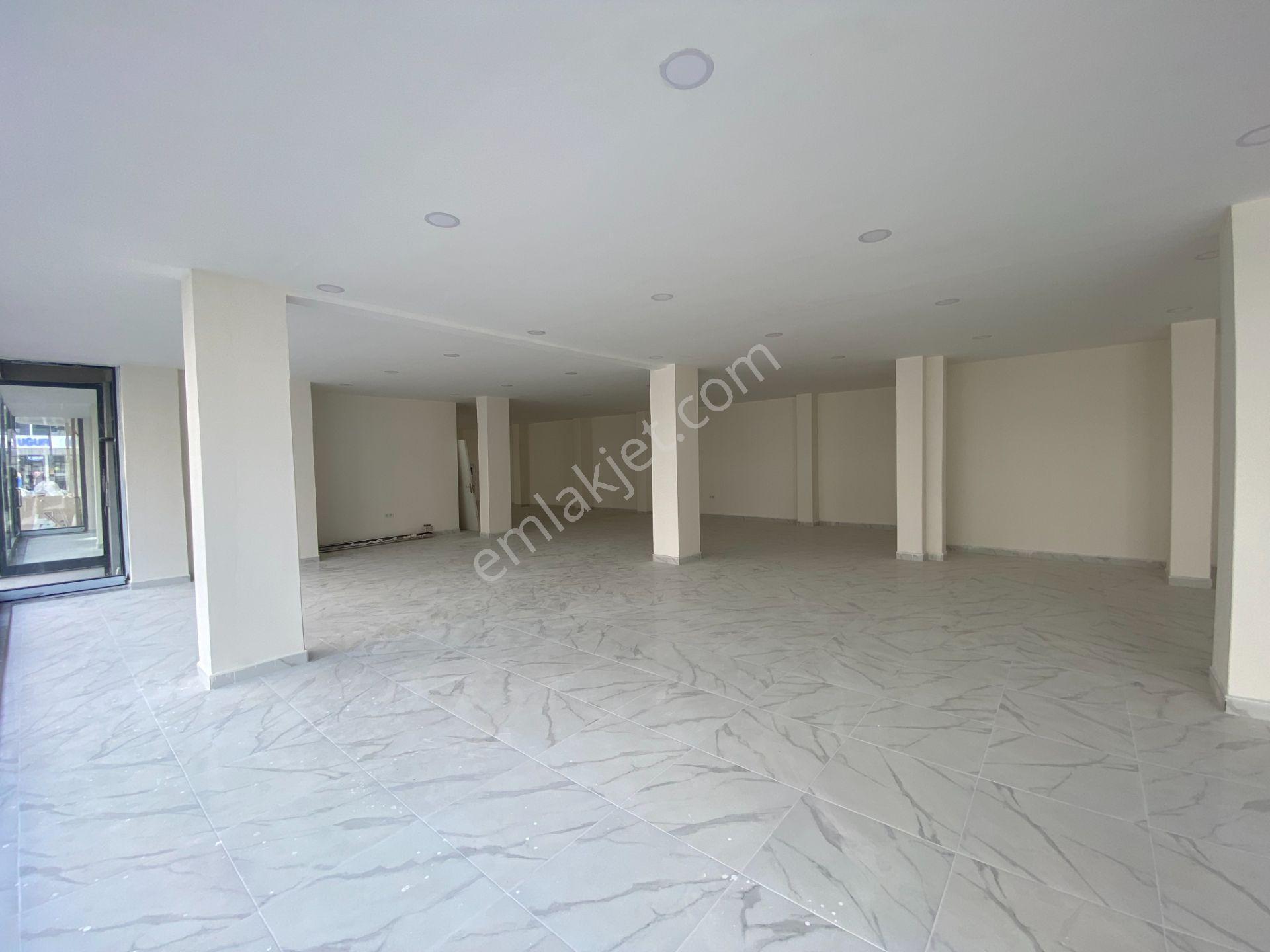 Pendik Kavakpınar’da Kurumsal Kiracılı Satılık 300 M2 Dükkan - Görsel 30