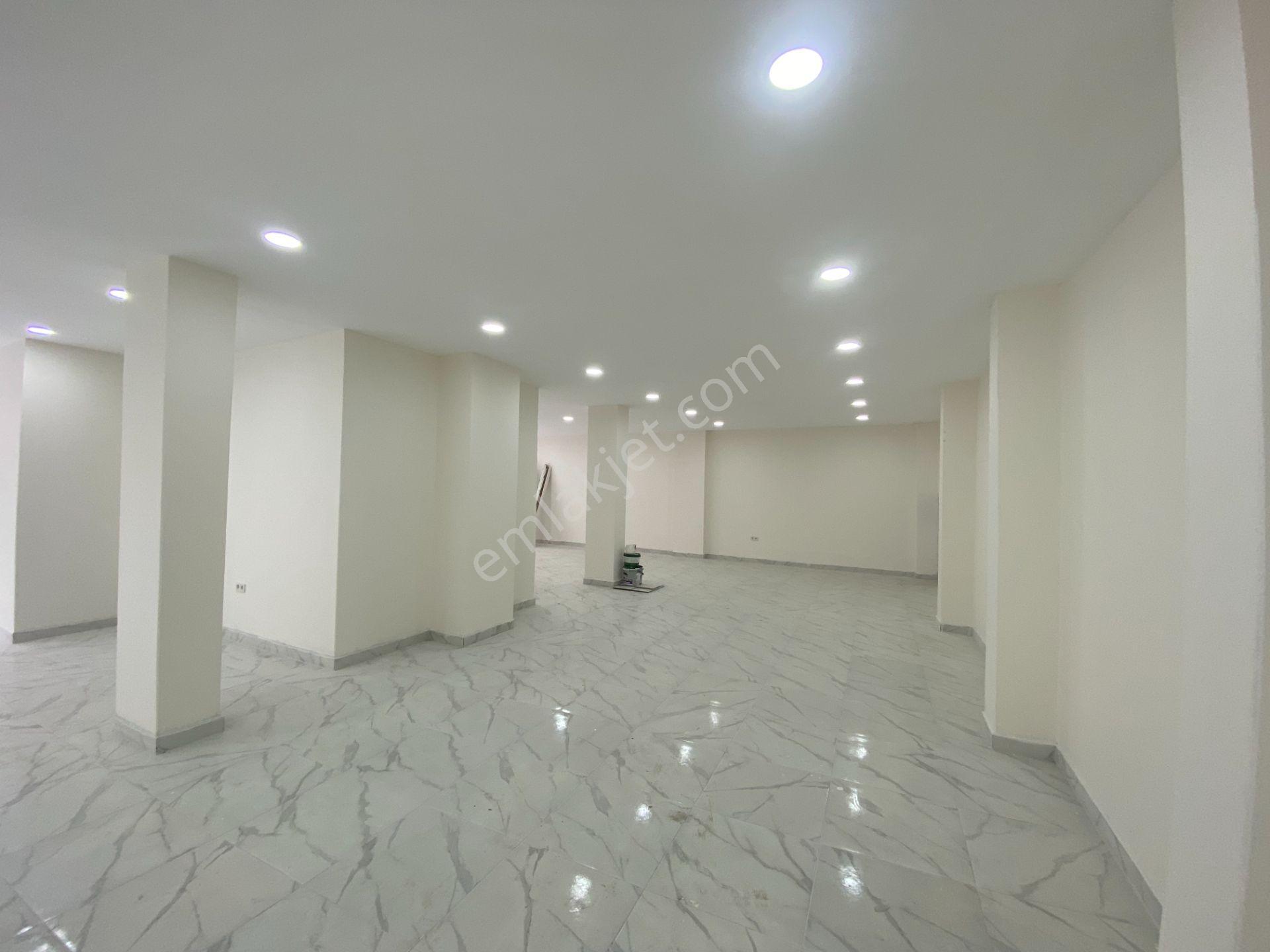 Pendik Kavakpınar’da Kurumsal Kiracılı Satılık 300 M2 Dükkan - Görsel 23