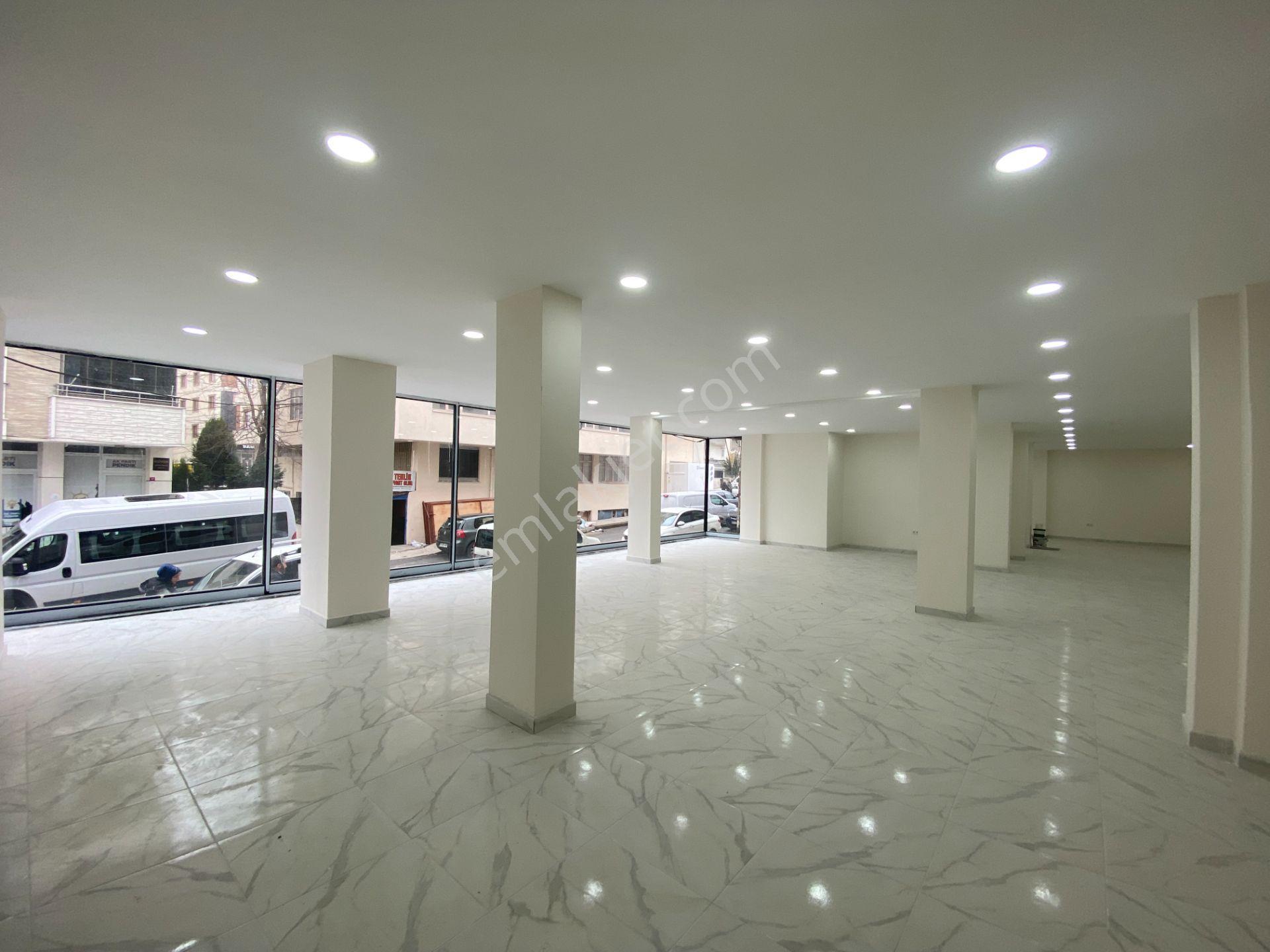 Pendik Kavakpınar’da Kurumsal Kiracılı Satılık 300 M2 Dükkan - Görsel 26