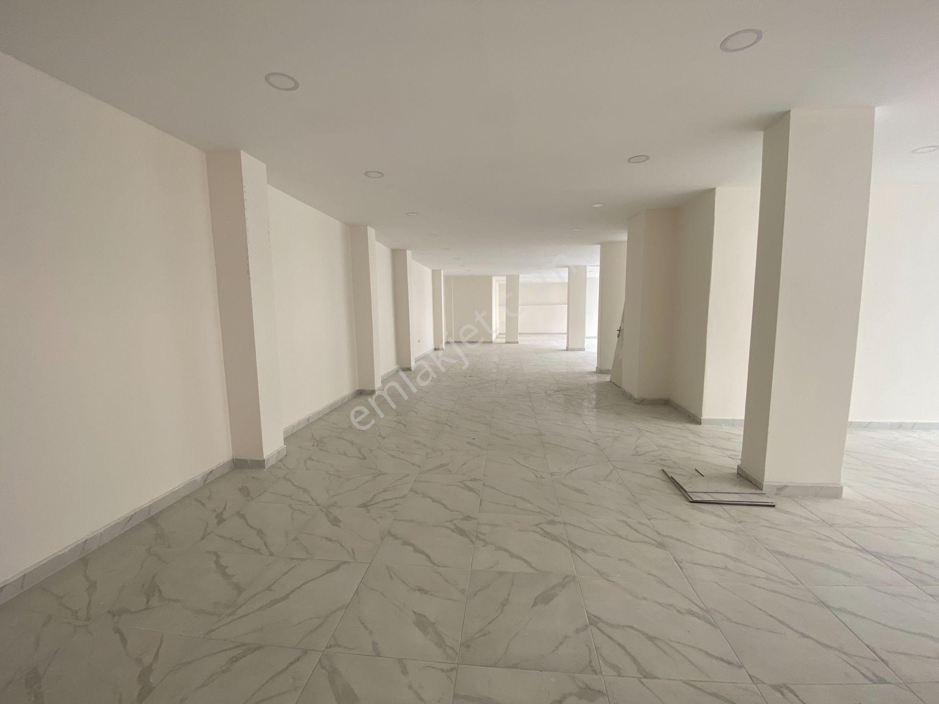 Pendik Kavakpınar’da Kurumsal Kiracılı Satılık 300 M2 Dükkan - Görsel 35