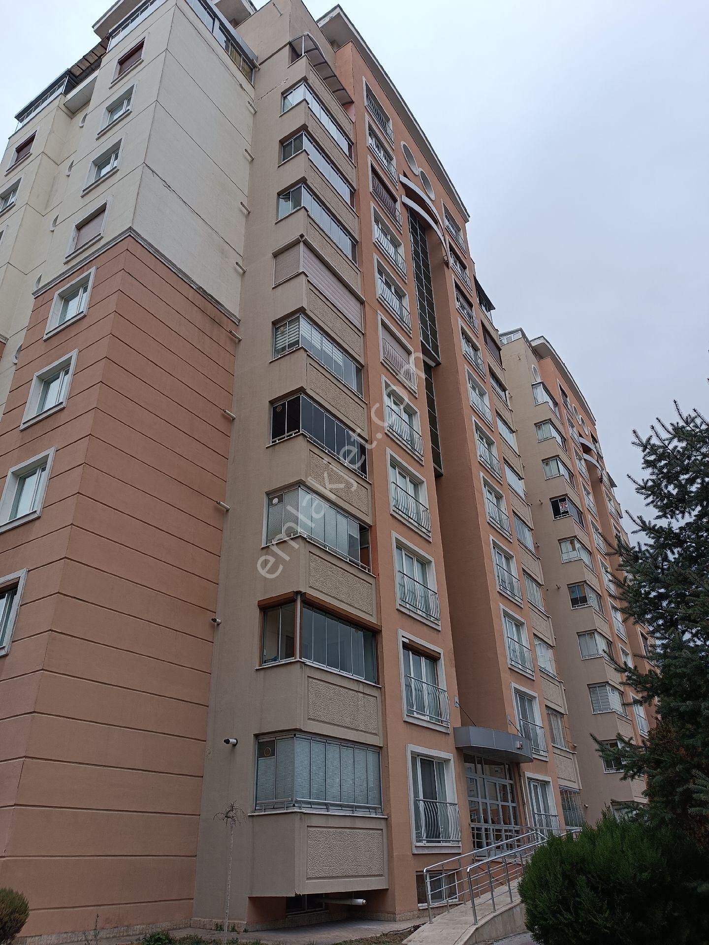 Selçuklu Sancak Satılık Daire Güvenlikli site içerisinde,lüks 4+1 