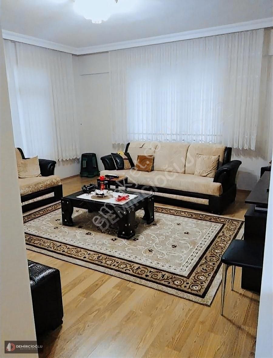 Talas Mevlana Satılık Daire HALEFHOCA CADDESİNE 2. PARSELDE KOMBİLİ TEMİZ DAİRE