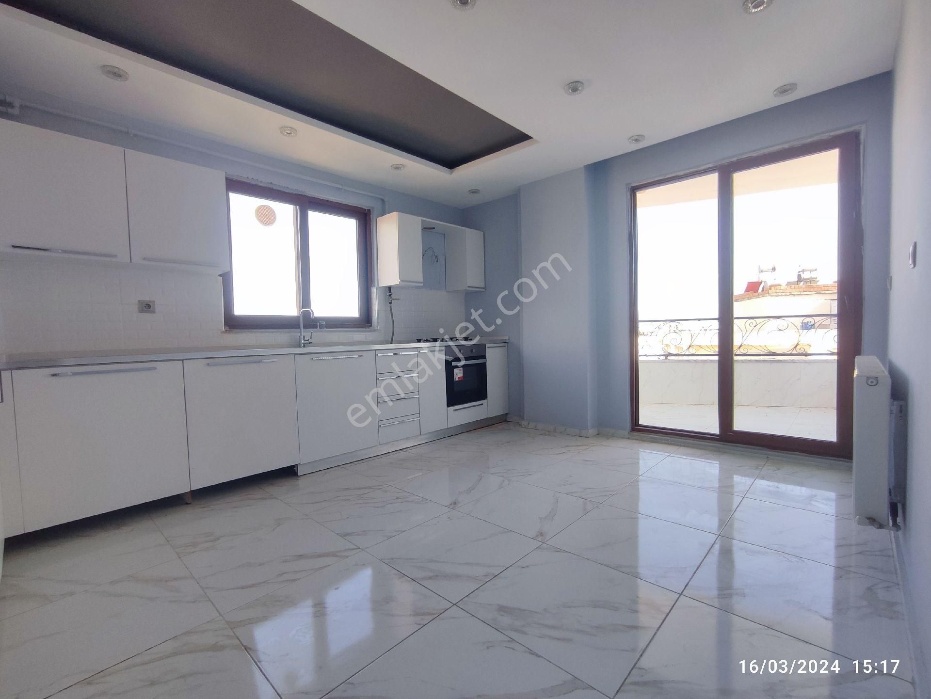 Adıyaman Merkez Alitaşı Satılık Daire ALİTAŞI MAHALLESİNDE SATILIK 4+1 DAİRE 