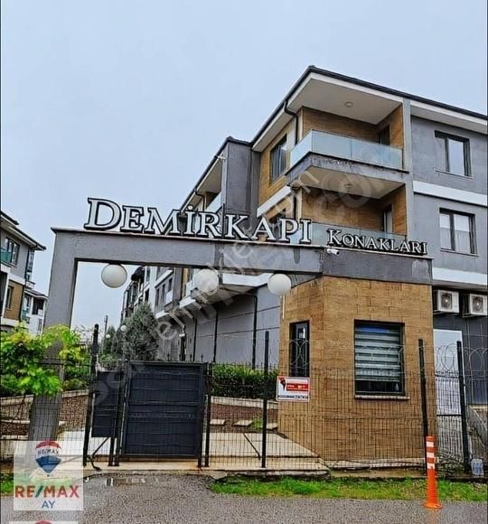 Remaxay Burak Şahin Demirkapı Konaklarında Fırsat Lüks Daire