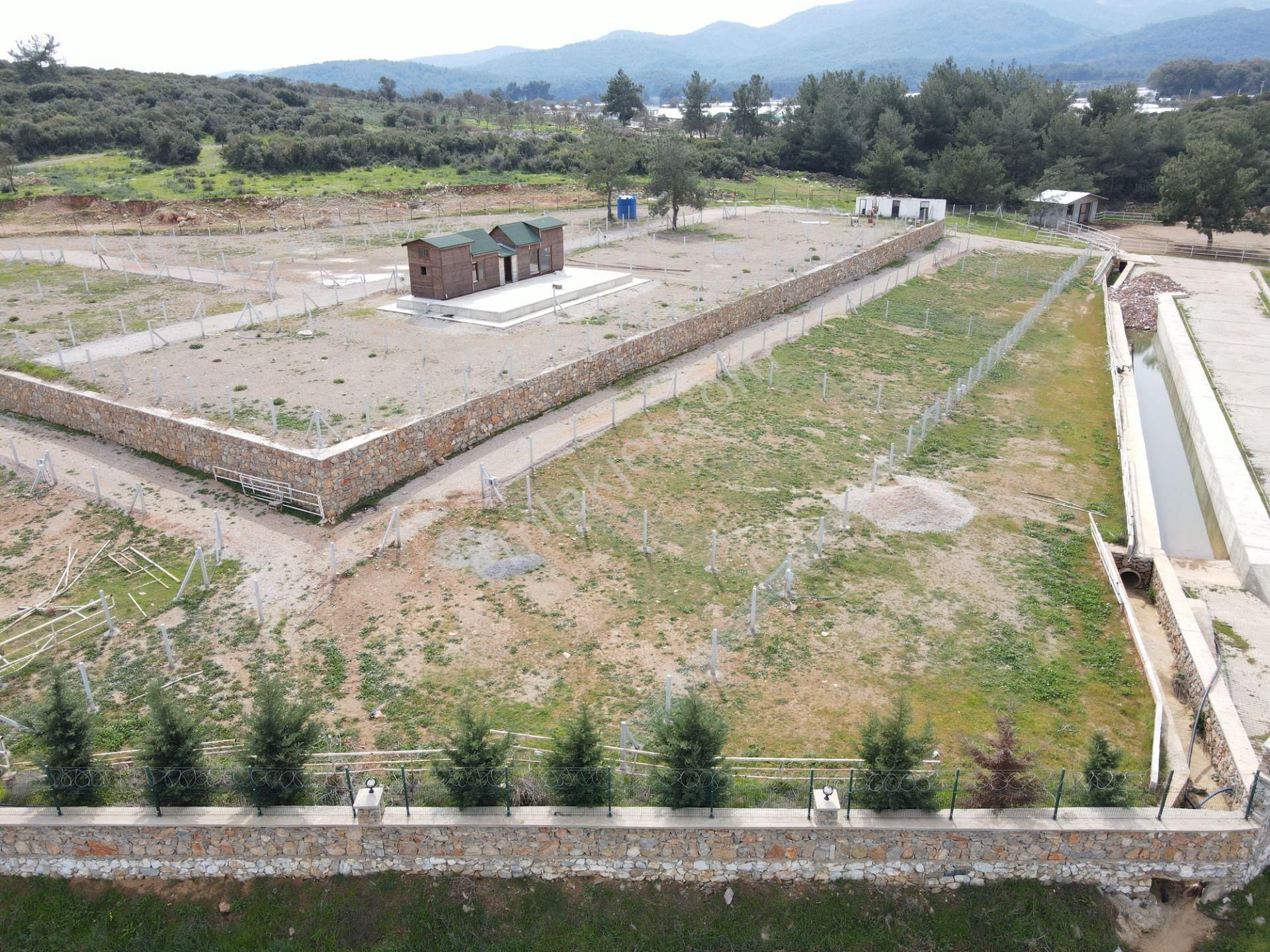 Ataköy'de Satılık Resmi Tapulu 320 M2 Denize Yakın Muhteşem Bahçeler - Görsel 9