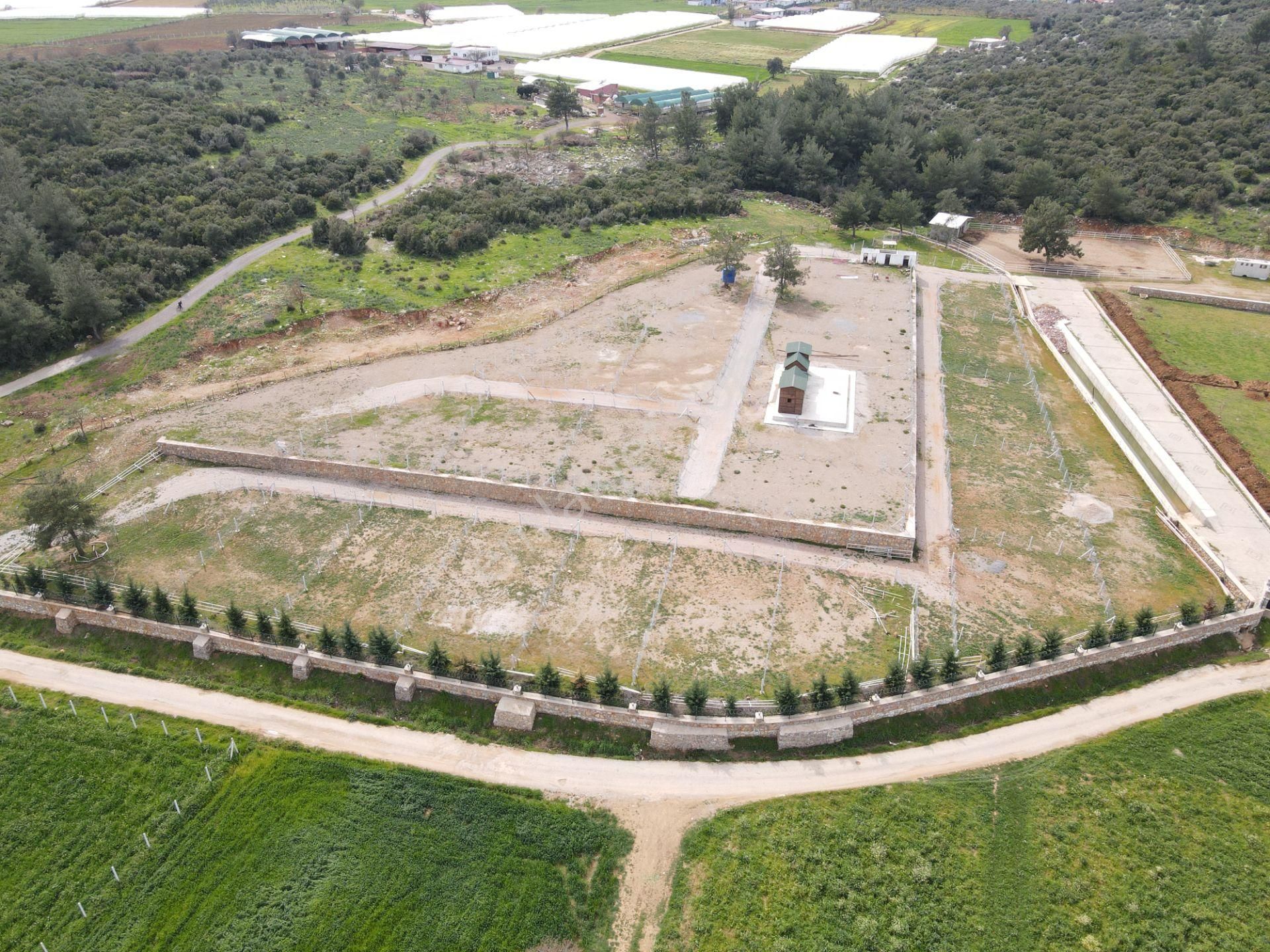 Ataköy'de Satılık Resmi Tapulu 320 M2 Denize Yakın Muhteşem Bahçeler - Görsel 13