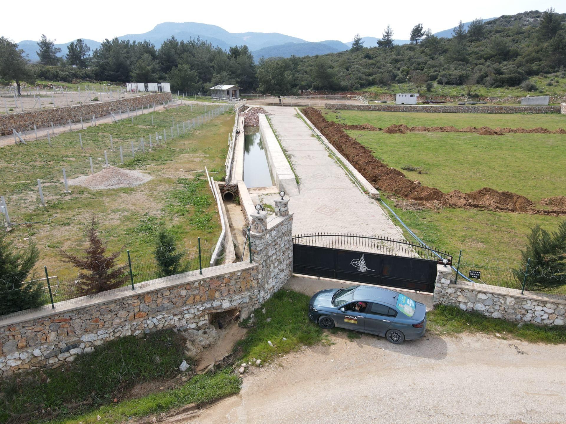 Ataköy'de Satılık Resmi Tapulu 320 M2 Denize Yakın Muhteşem Bahçeler - Görsel 6