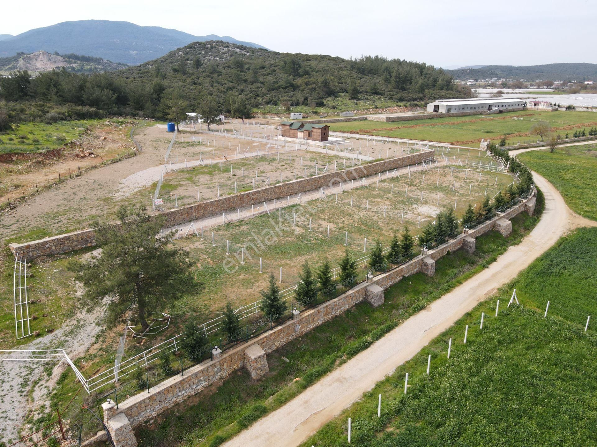 Ataköy'de Satılık Resmi Tapulu 320 M2 Denize Yakın Muhteşem Bahçeler - Görsel 11