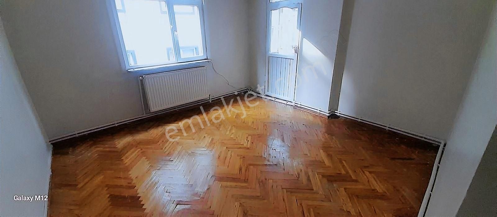 Bahçelievler Siyavuşpaşa'da Satılık 3+1 Tek Daire Üzerine 2 Kat