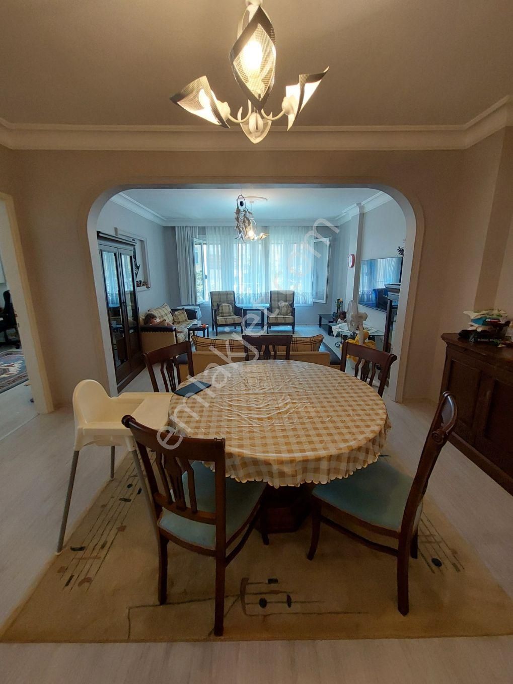 Hızır Turizm Emlak’ Dan Merdivenköy’ De 2+1 Eşyalı Kiralık Daire
