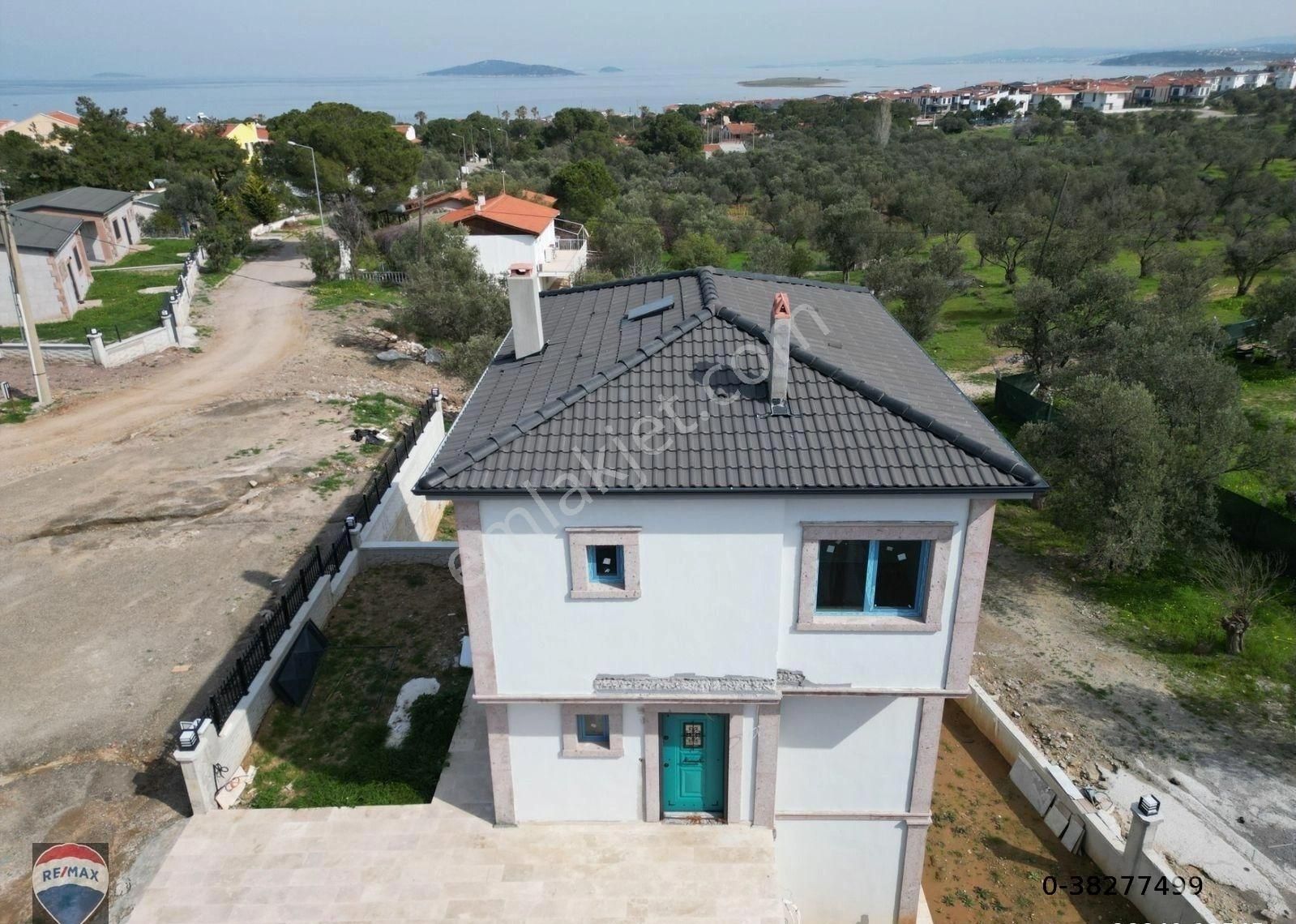 Ayvalık Namık Kemal Satılık Villa AYVALIK CUNDA'DA DENİZ MANZARALI 3+2 MÜSTAKİL LÜKS VİLLA