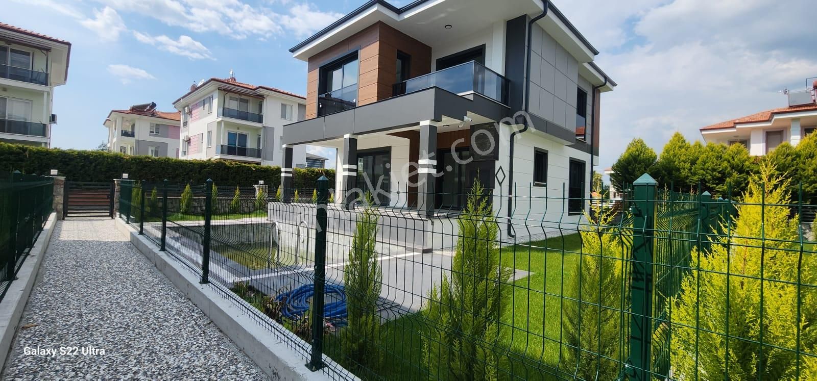 Dalaman Söğütlüyurt Satılık Villa  DALAMAN SÖĞÜTLÜYURT MEVKİİNDE EŞSİZ PEYZAJILA 3+1 VİLLA