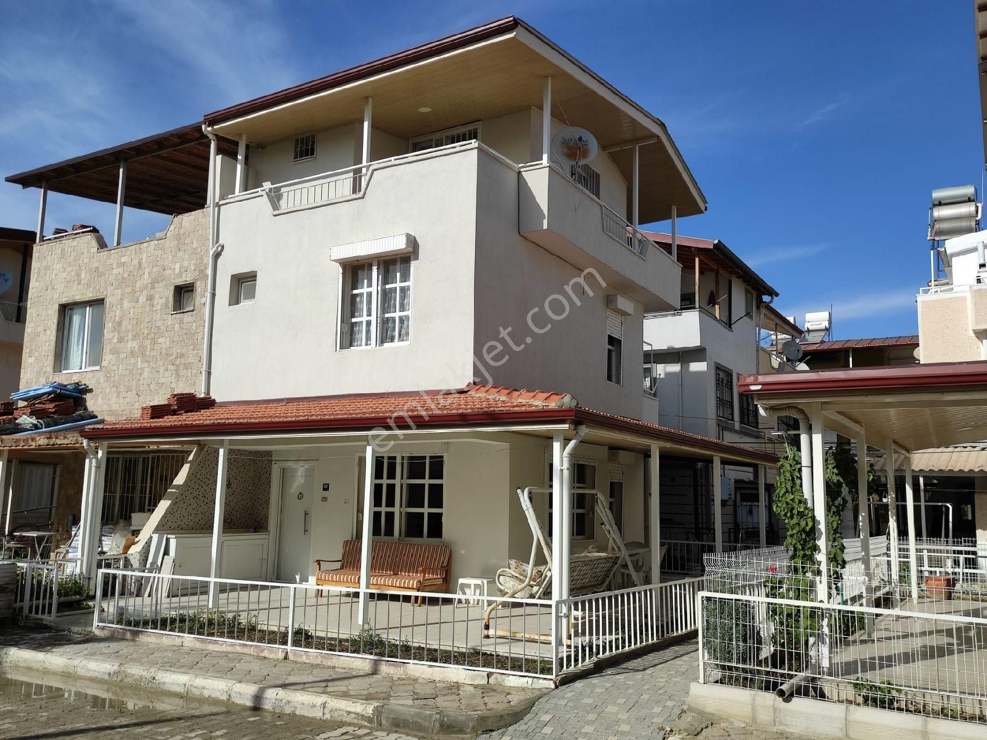 Kuşadası Davutlar Satılık Villa kusadası davutlar 3+1 satılık dublex villa 