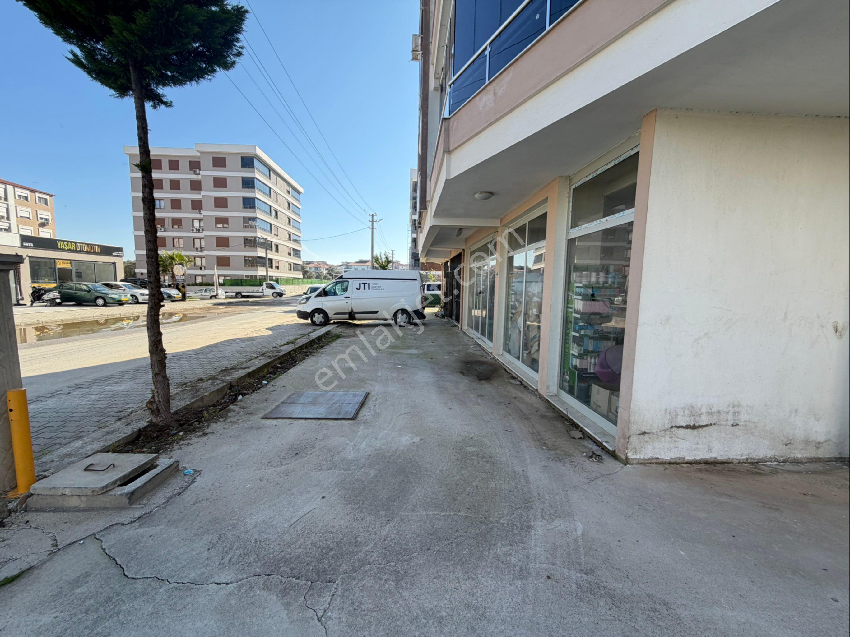 Pek Emlaktan Adnan Menderes Te 120 M3 Satılık Batarlı Dükkan - Görsel 14
