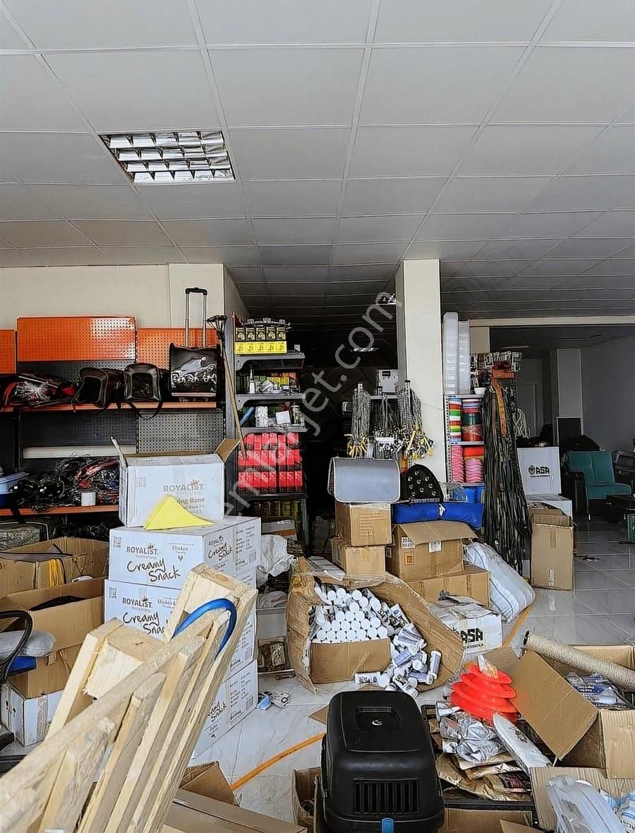 Pek Emlaktan Adnan Menderes Te 120 M3 Satılık Batarlı Dükkan - Görsel 19