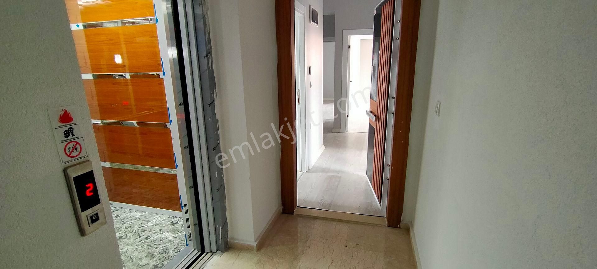 Sultanbeyli Mimar Sinan Satılık Daire Sultanbeyli Satılık 3+1 2.Kat 110m² Asansör Açık Otopark 