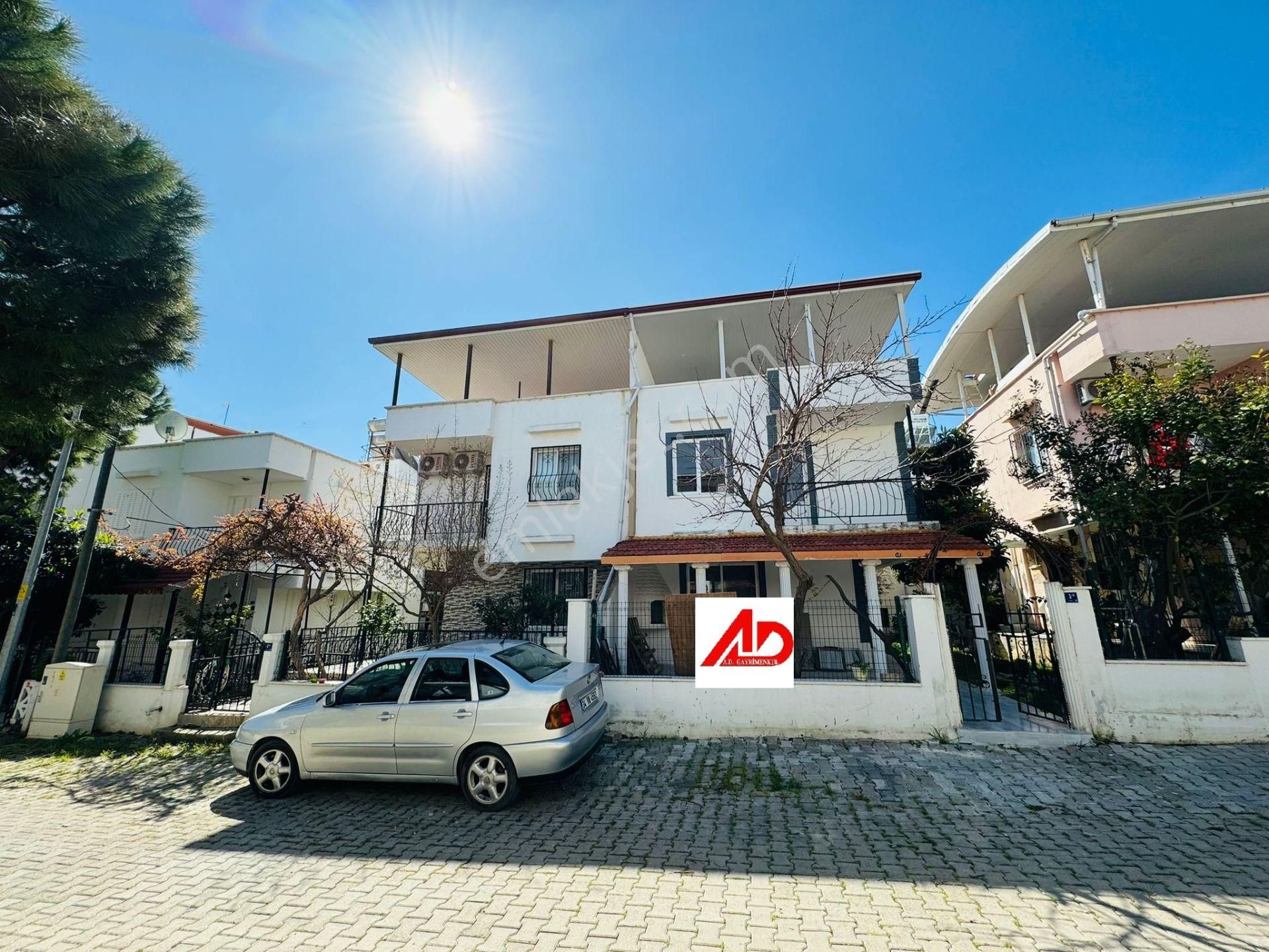 Didim Yeni Satılık Villa AYDIN DİDİM ALTINKUMSAL SAHİL SİTESİNDE 4+1AÇIK MUTFAKLI FUL TADİLAT YAPILDI GENİŞ TERASLI VİLLAMIZ