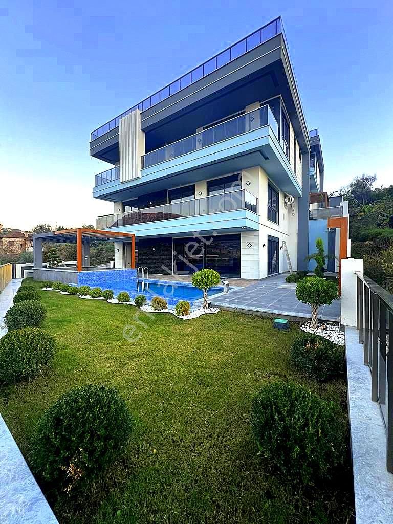 Alanya Kargıcak Satılık Villa  STERN'DEN KARGICAK'TA 6+1 MODERN VE ÖZEL DİZAYN ULTRA LÜKS AKILLI EV SİSTEMLİ VİLLA