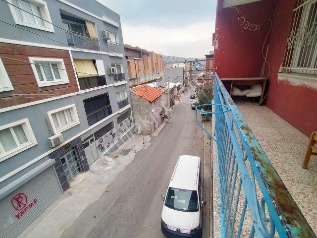 Bayraklı R. Şevket İnce Satılık Müstakil Ev  Bayraklıda 323 M2 Satılık Müstakil Ev