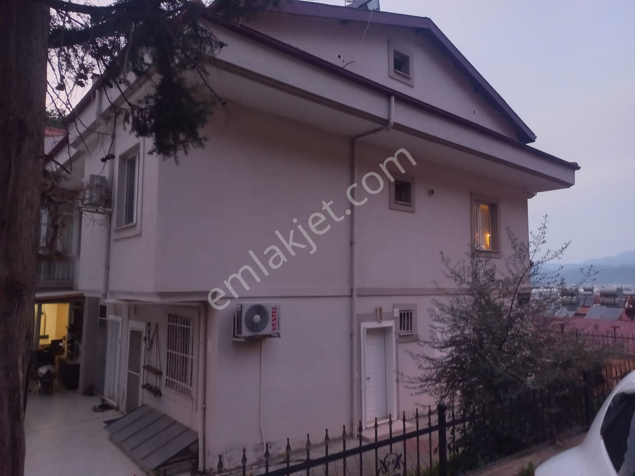 Fethiye Taşyaka Satılık Daire Stop’tan Fethiye Merkez’de 3+1 Satılık Deniz Manzaralı Dubleks Daire