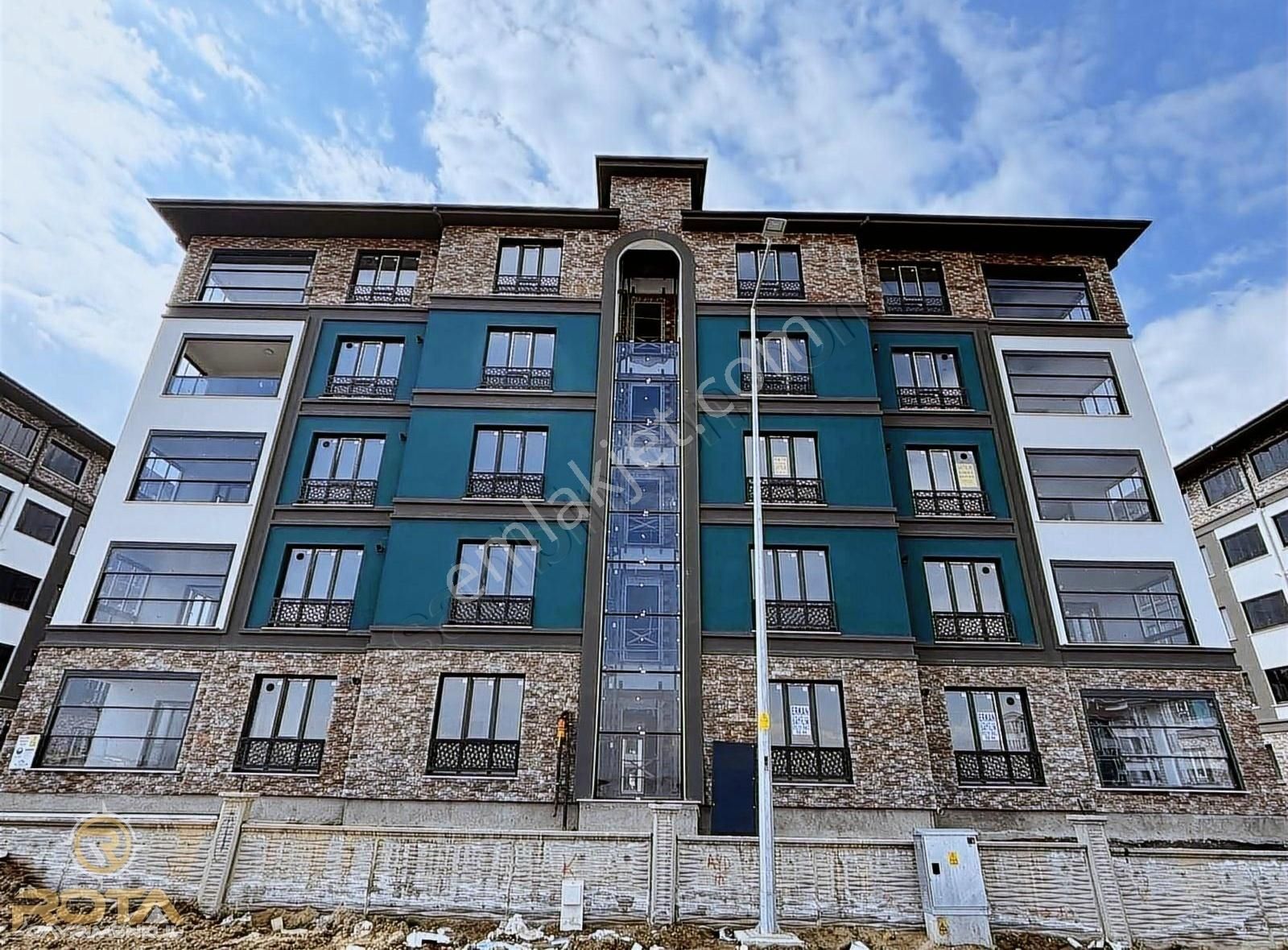 Rota'dan Şehrin Pretijli Konutlarında Daire - Görsel 17