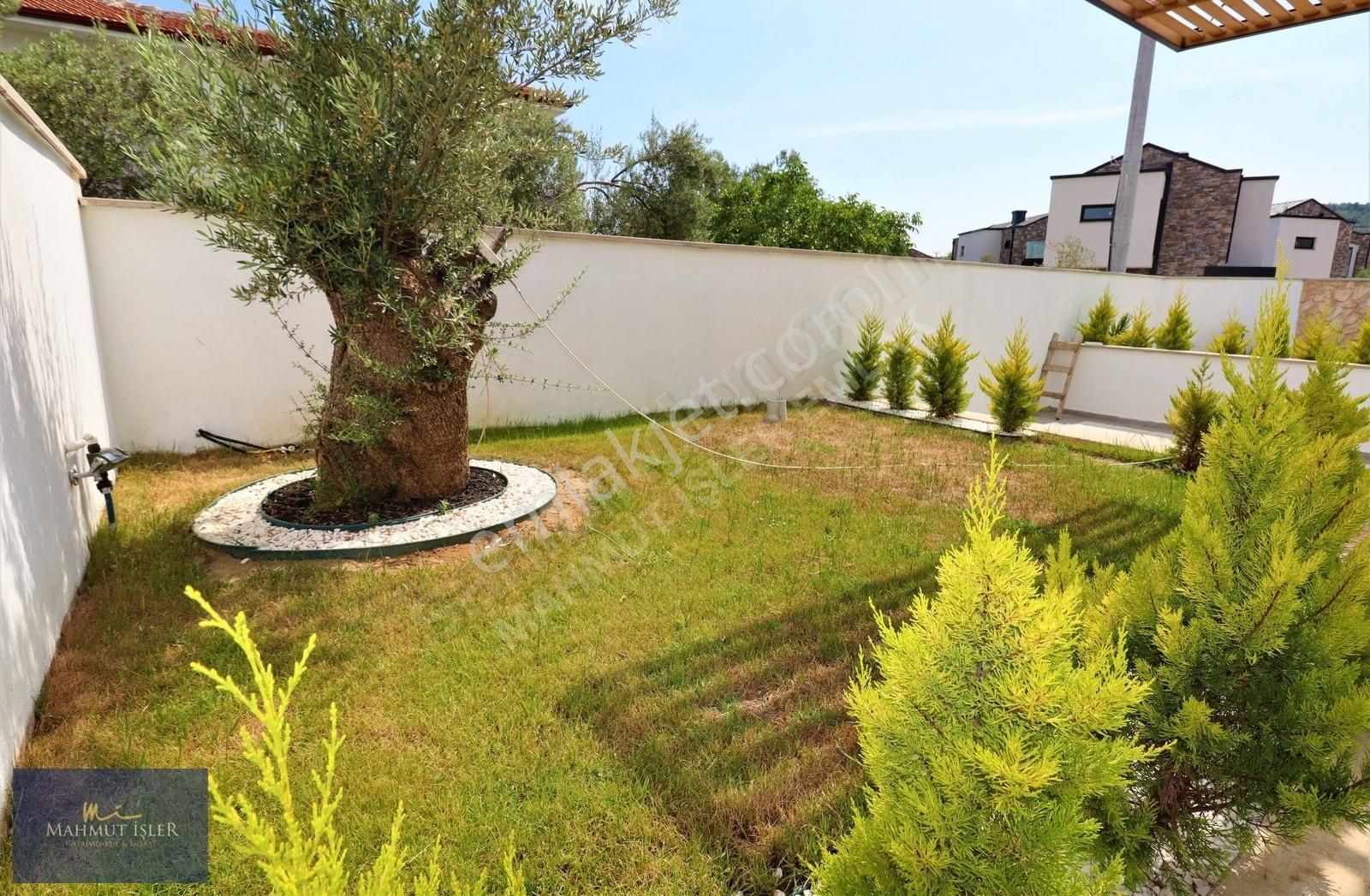 Mahmut İşler'den Gürede Tam Müstakil Havuzlu 5+1 Lüks Villa - Görsel 3