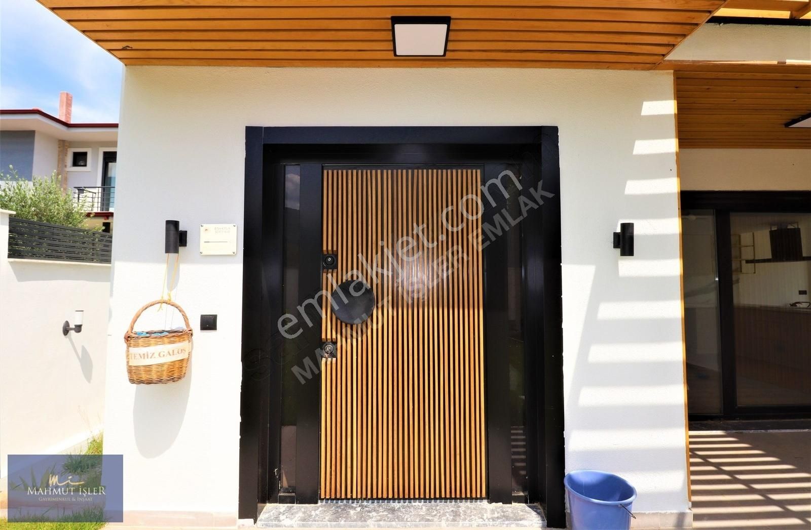 Mahmut İşler'den Gürede Tam Müstakil Havuzlu 5+1 Lüks Villa - Görsel 26