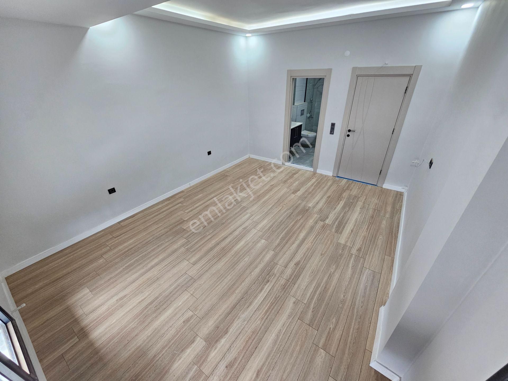 Eu Gayrimenkulden Balıkesir Edremit Güre'de Yeşilliklerin İçerisinde Çift Mutfaklı 5+1 Villa - Görsel 27