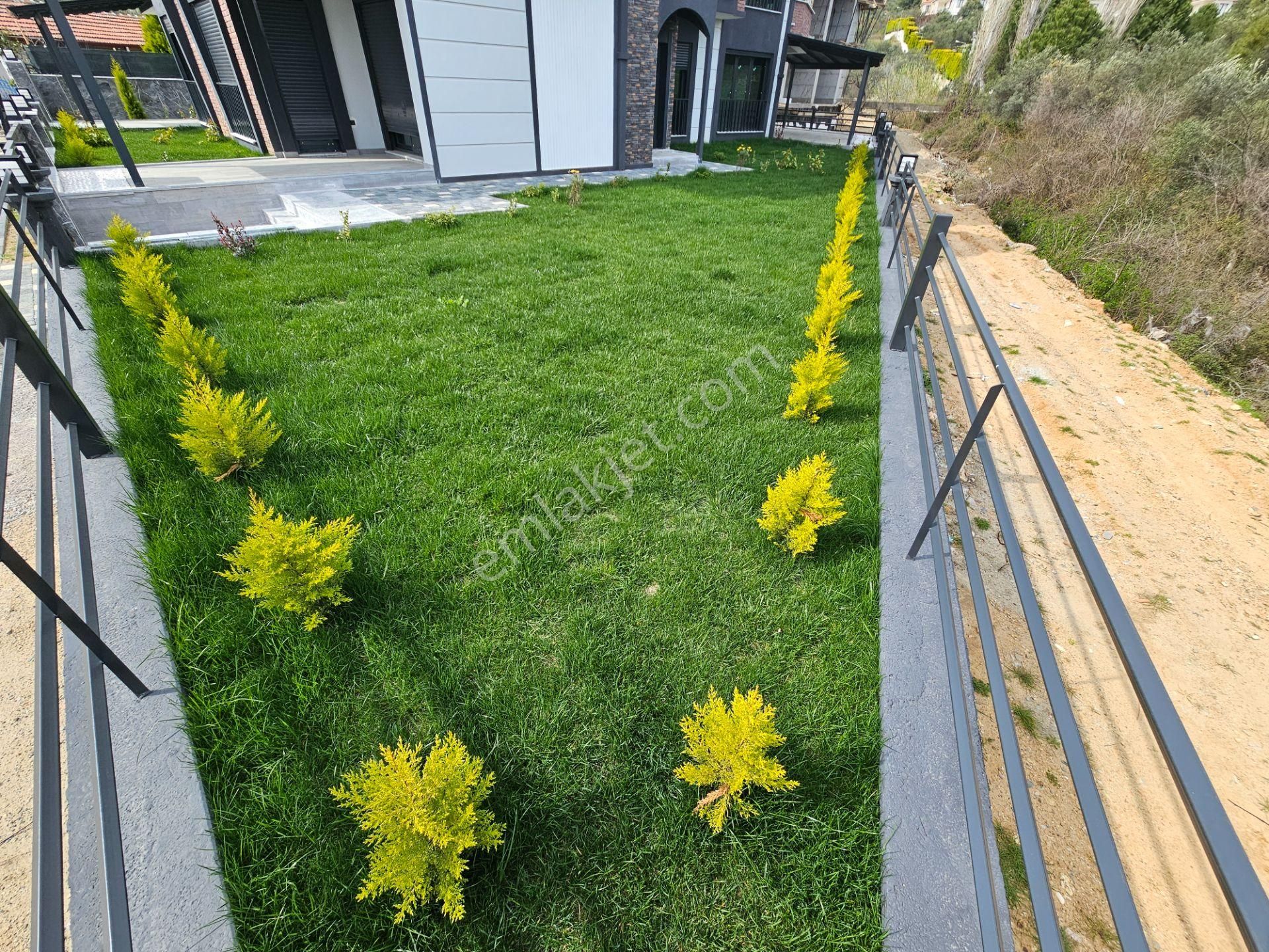 Eu Gayrimenkulden Balıkesir Edremit Güre'de Yeşilliklerin İçerisinde Çift Mutfaklı 5+1 Villa - Görsel 3